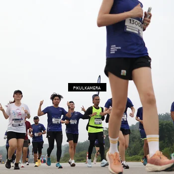Runner Photo 7405484