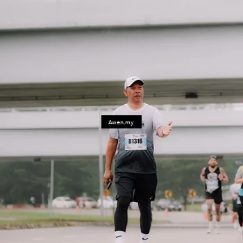 Runner Photo 7405531