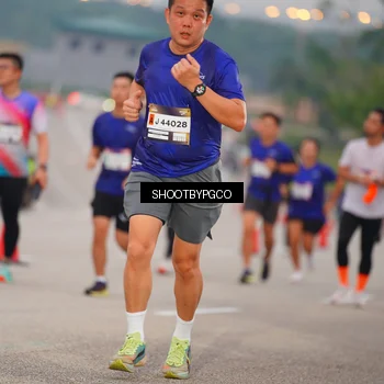 Runner Photo 7405567