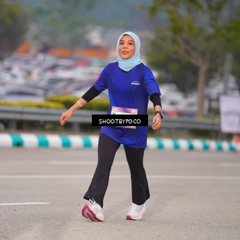 Runner Photo 7405603