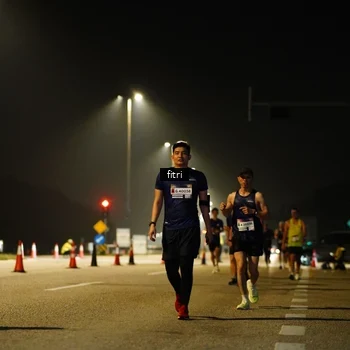 Runner Photo 7405632