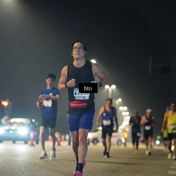 Runner Photo 7405705