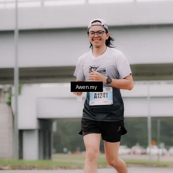 Runner Photo 7405712