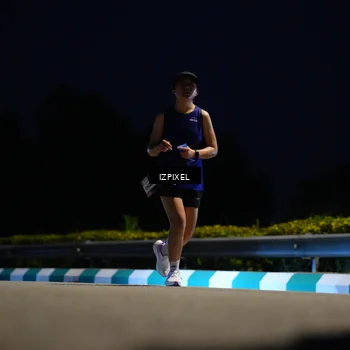 Runner Photo 7405790