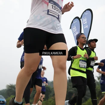 Runner Photo 7405823