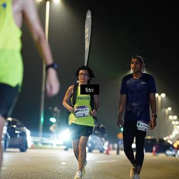 Runner Photo 7405855