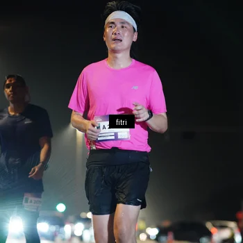 Runner Photo 7405887