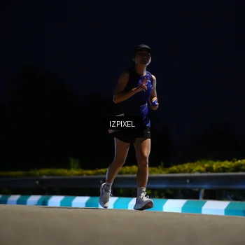 Runner Photo 7405899