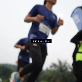 Runner Photo 7405967