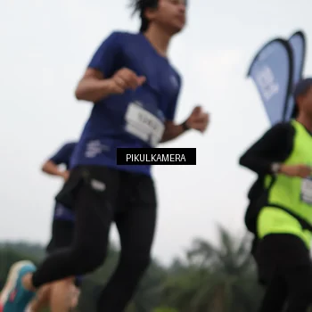 Runner Photo 7405994
