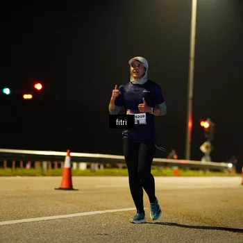 Runner Photo 7406061
