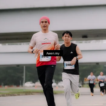 Runner Photo 7406137