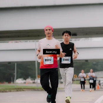Runner Photo 7406148
