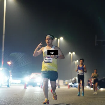 Runner Photo 7406172