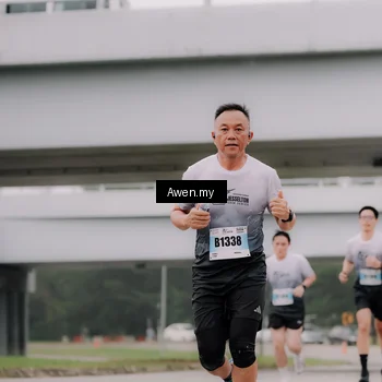 Runner Photo 7406222