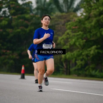 Runner Photo 7406252