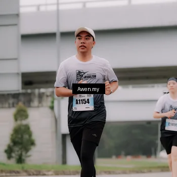 Runner Photo 7406267