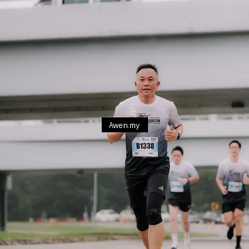 Runner Photo 7406268