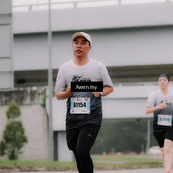 Runner Photo 7406280