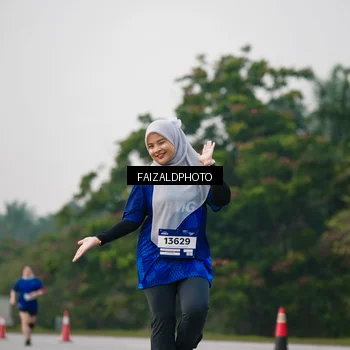 Runner Photo 7406344