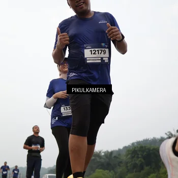 Runner Photo 7406355