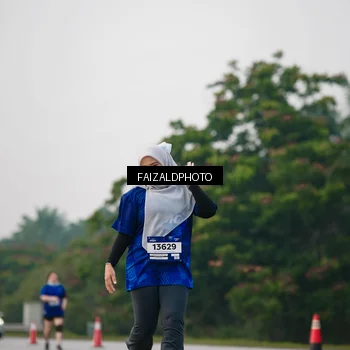 Runner Photo 7406361