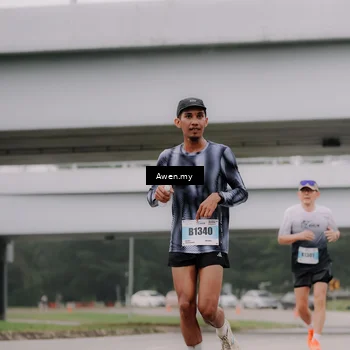 Runner Photo 7406478