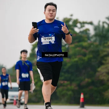 Runner Photo 7406489