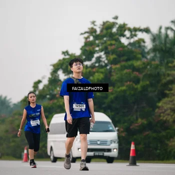 Runner Photo 7406496