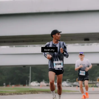 Runner Photo 7406502