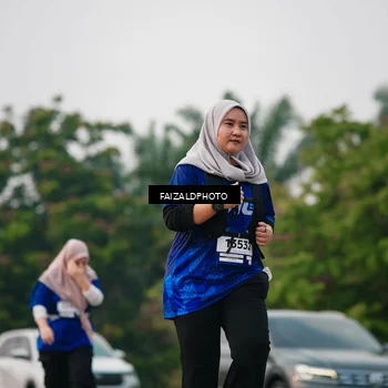 Runner Photo 7406542