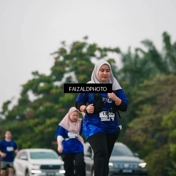 Runner Photo 7406587