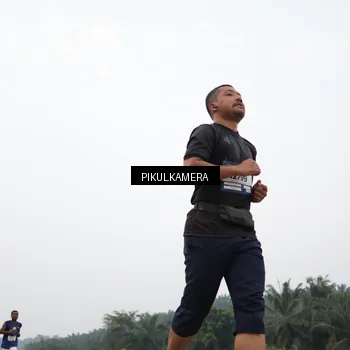 Runner Photo 7406623
