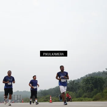 Runner Photo 7406690