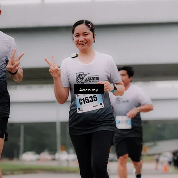 Runner Photo 7406713