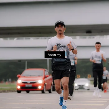Runner Photo 7406729