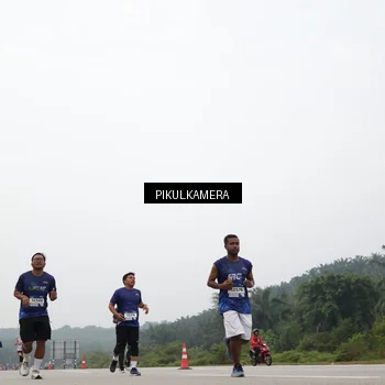 Runner Photo 7406760