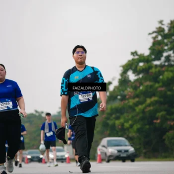 Runner Photo 7406764