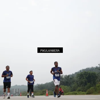 Runner Photo 7406783