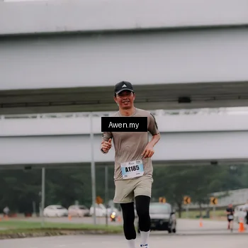 Runner Photo 7406795