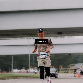 Runner Photo 7406808
