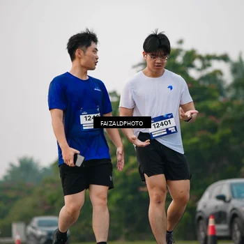 Runner Photo 7406812