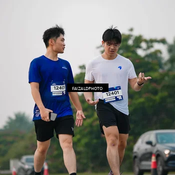 Runner Photo 7406817