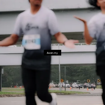 Runner Photo 7406818