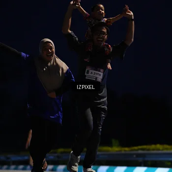 Runner Photo 7406825
