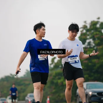 Runner Photo 7406836