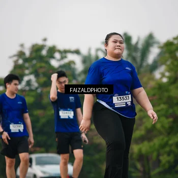 Runner Photo 7406858