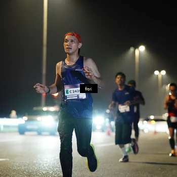 Runner Photo 7406881