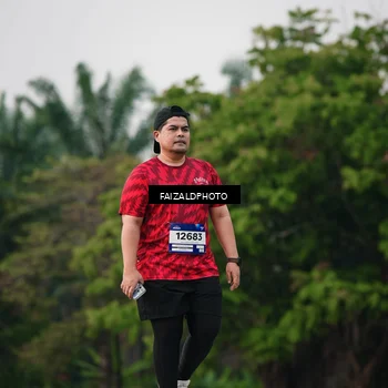 Runner Photo 7406947