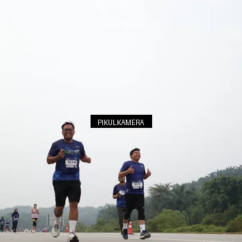 Runner Photo 7406969